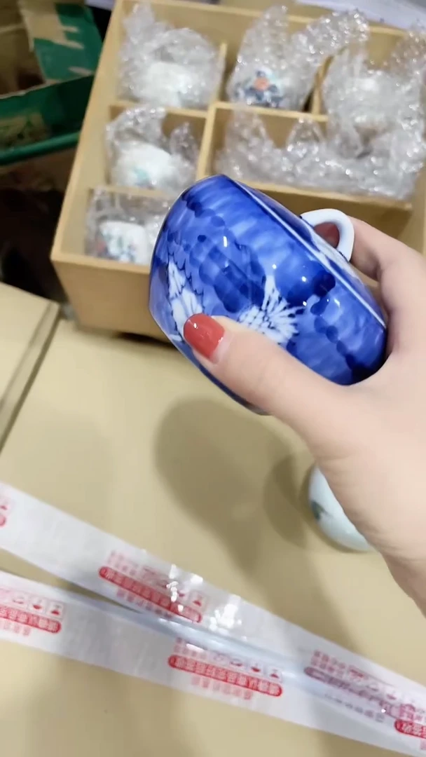 【闪购商品】盘青花盖罐一一一