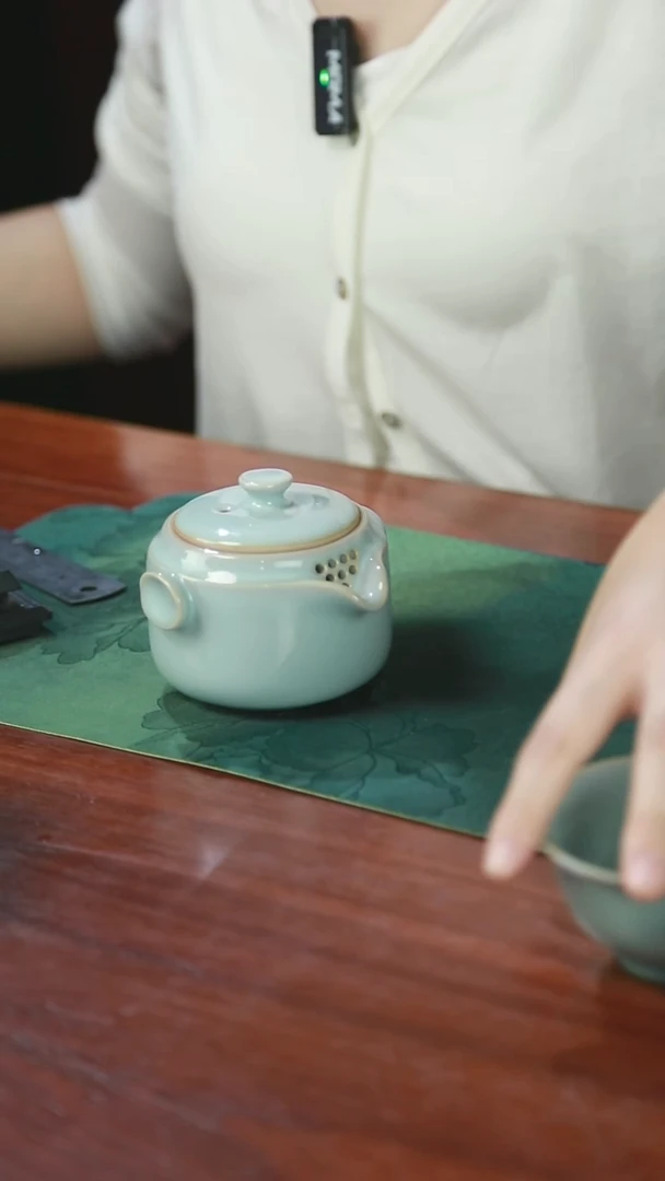 手抓壶 支钉开片 二级品