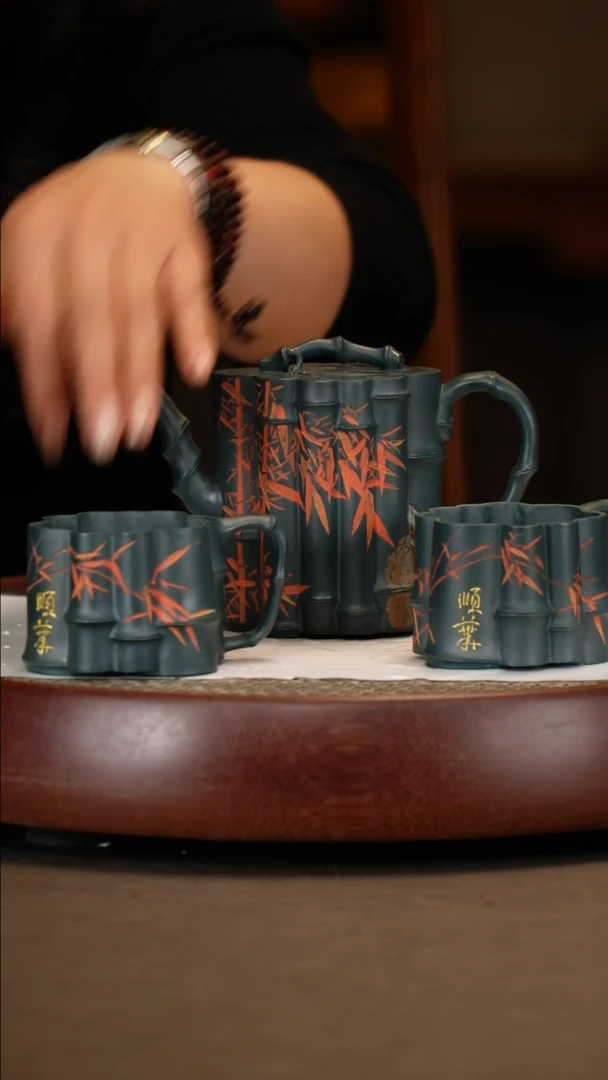 【闪购商品】紫砂茶壶【吴顺华】绿泥竹段套组 260CC