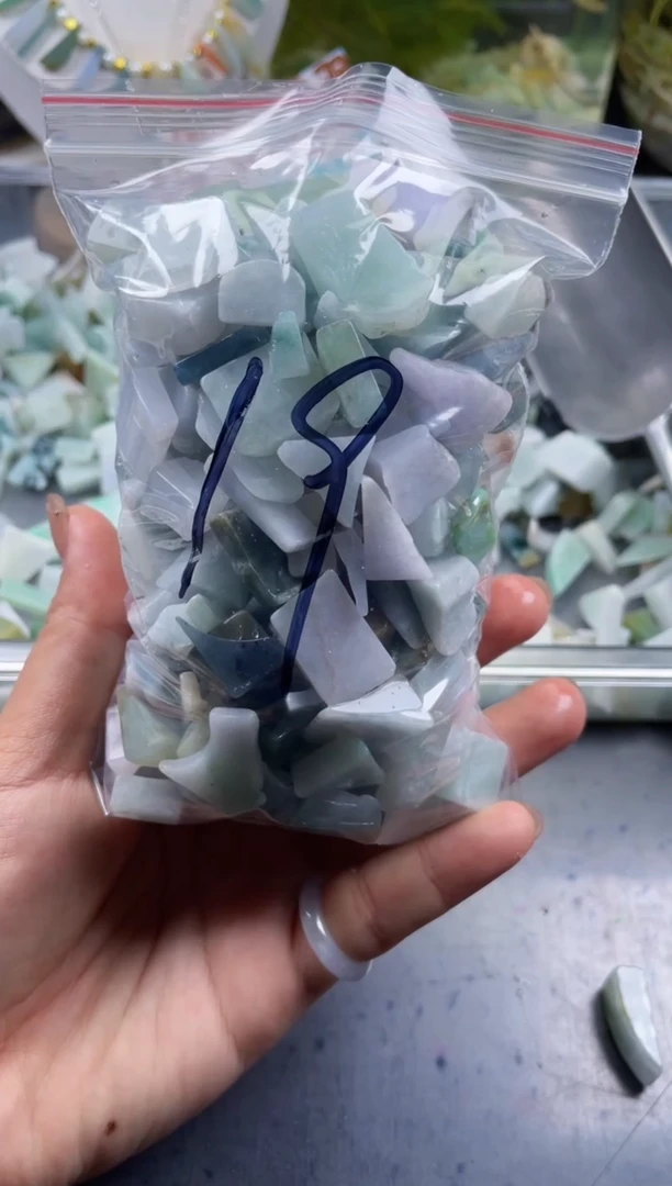 配石翡翠天然翡翠小号500克19