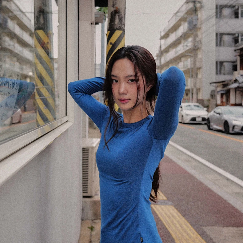 现货SPELL2025冬季新品女装指孔修身长袖T恤韩系简约打底衫内搭女