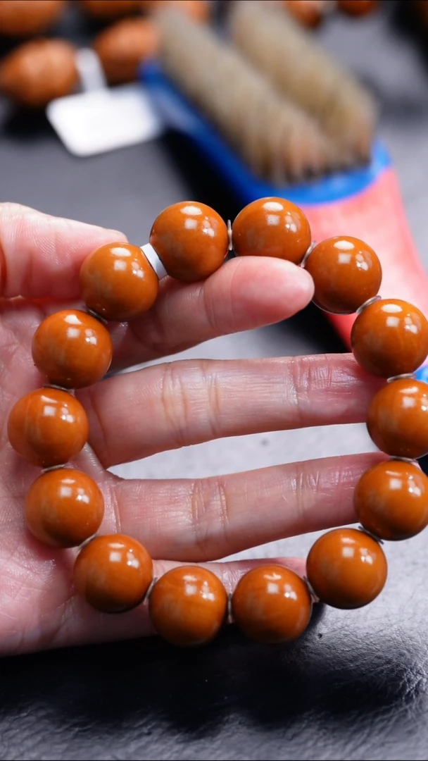 【闪购商品】橄榄核吊坠橄榄核