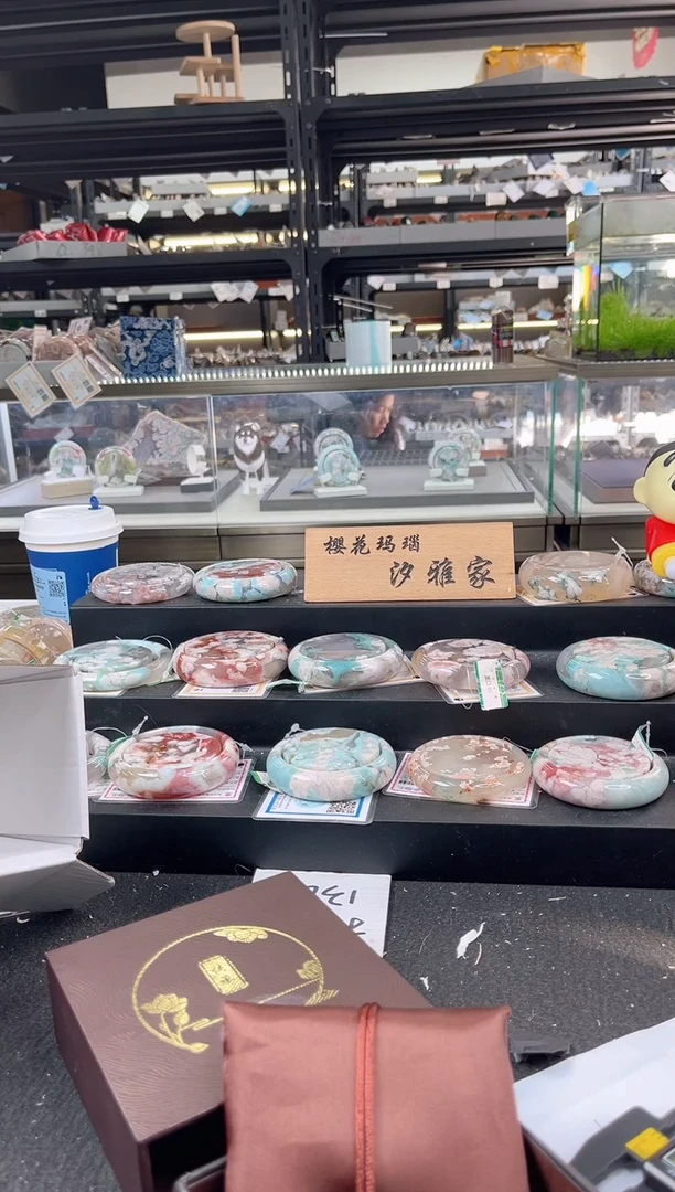 未镶嵌手镯石英质玉六*六圈口（赠品镯心）