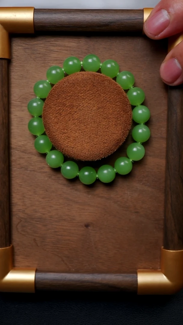 未镶嵌手串和田玉（碧玉）雾****?碧玉卡11圆珠手串