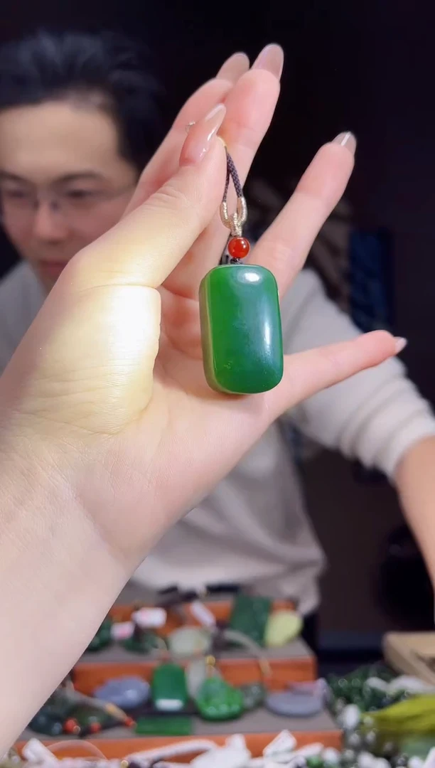 【闪购商品】和田玉颈饰未镶嵌拍一发一