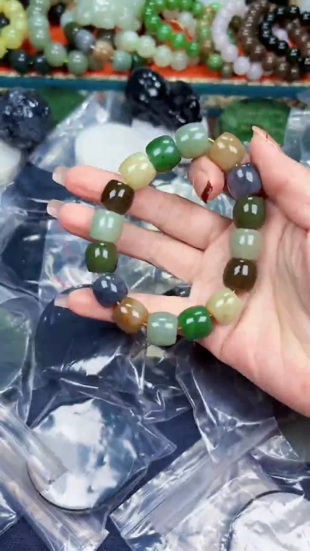 颈饰未镶嵌和田玉和田玉