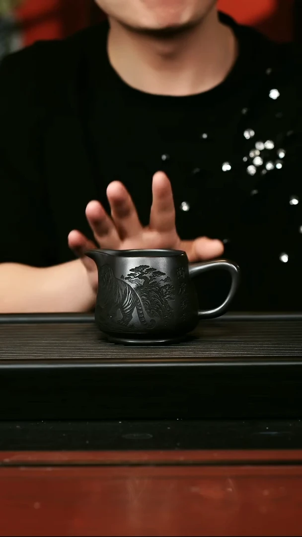 紫砂茶壶石黄 卧虎藏龙公道杯
