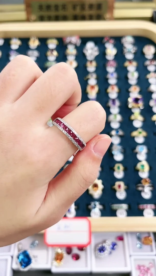 银S925镶嵌戒指红宝石f66