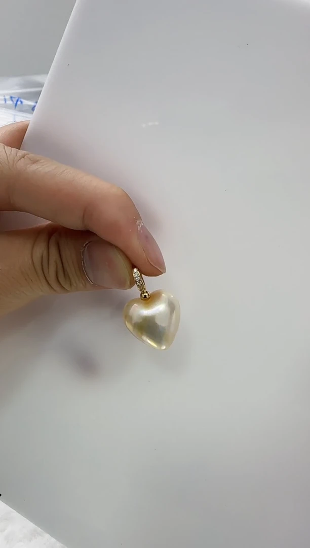 【闪购商品】拼合珍珠（马贝珠）DA银S925镶嵌q057 珍珠吊坠