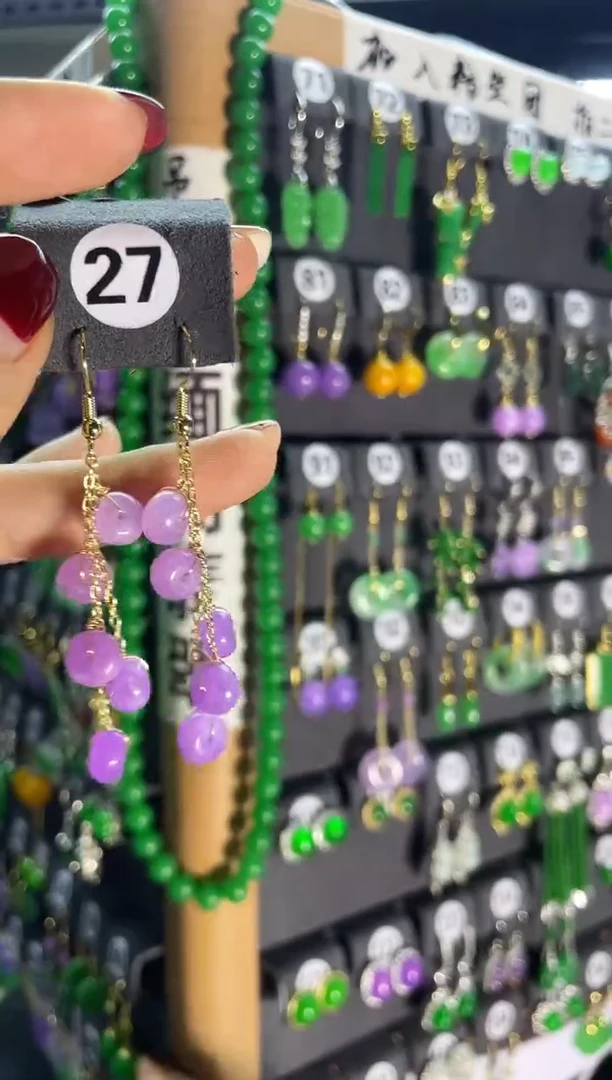 【闪购商品】翡翠耳饰银S925镶嵌27...