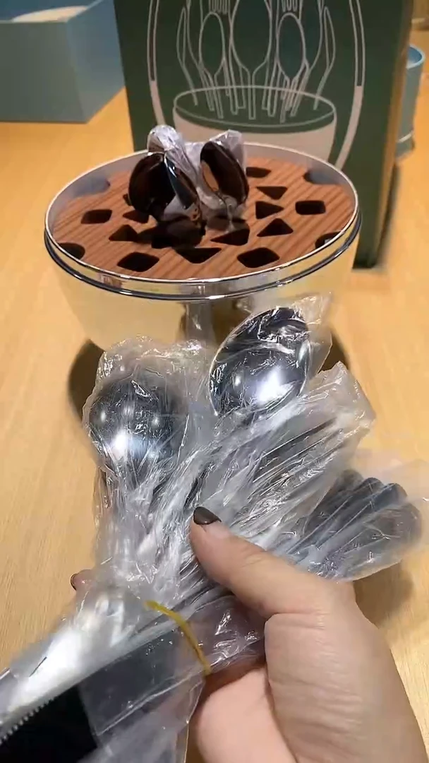 【闪购商品】瓷片锅碗瓢盆一件不剩