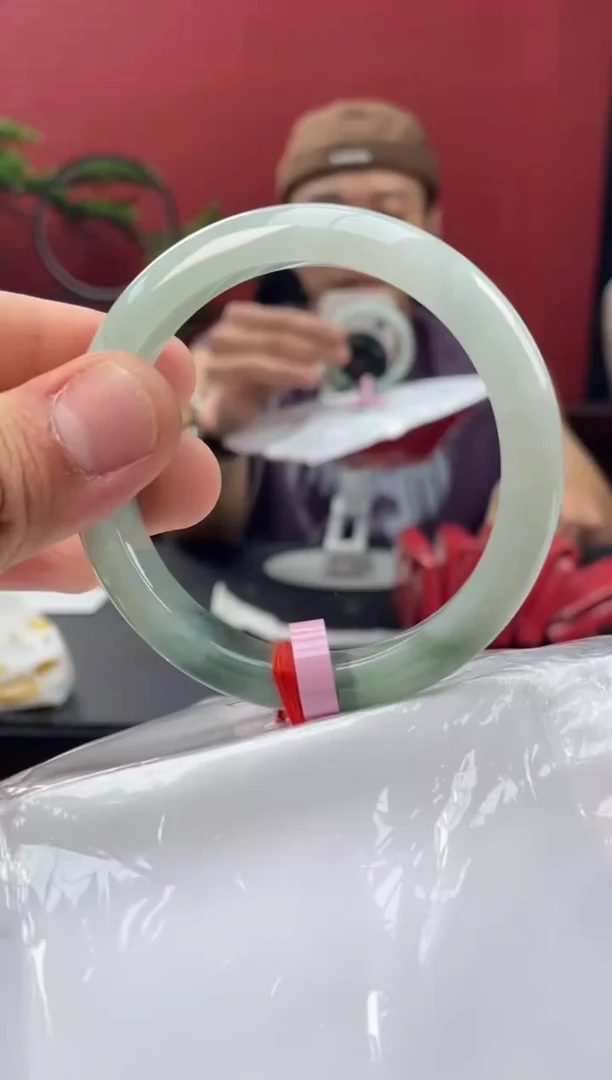 未镶嵌手镯翡翠5