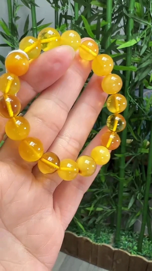 手串蜜蜡未镶嵌删**忆手串