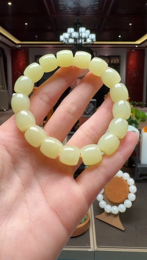 未镶嵌和田玉挂件hk