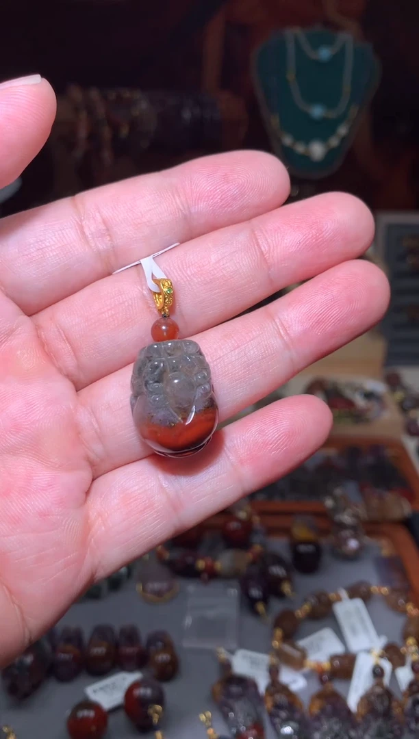 未镶嵌珠宝半成品水晶红极光貔貅