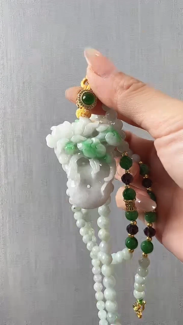 颈饰未镶嵌翡翠花开富贵