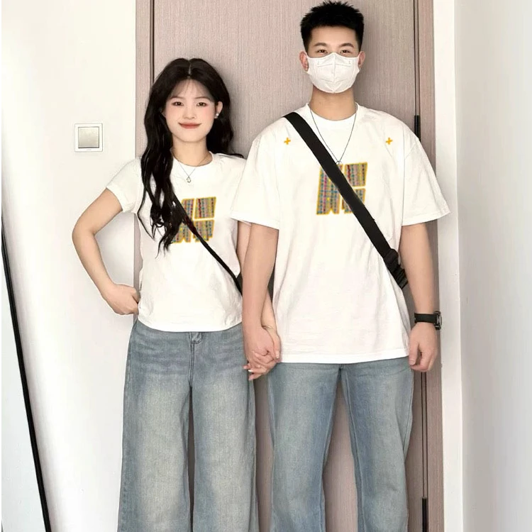 美式高街情侣装刺绣短袖t恤2025新款夏季休闲可爱上衣情侣两件装