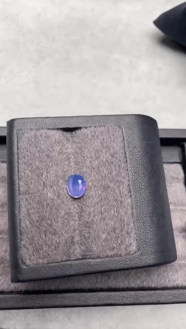 【闪购商品】变色蓝宝石裸石未镶嵌无烧紫1.75ctGRC