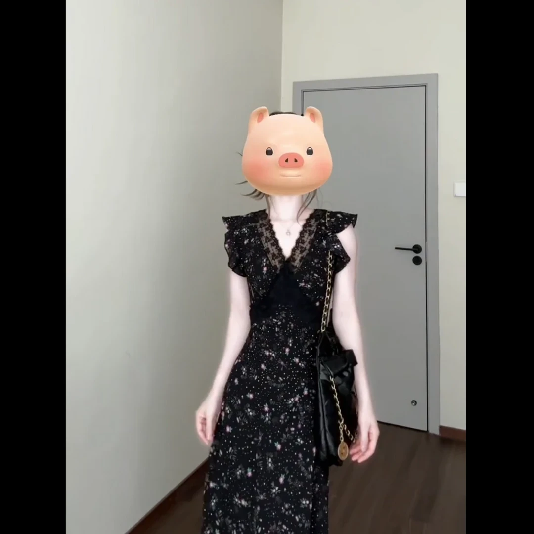 黑色蕾丝拼接碎花连衣度假风法式气质独特漂亮掐腰长裙