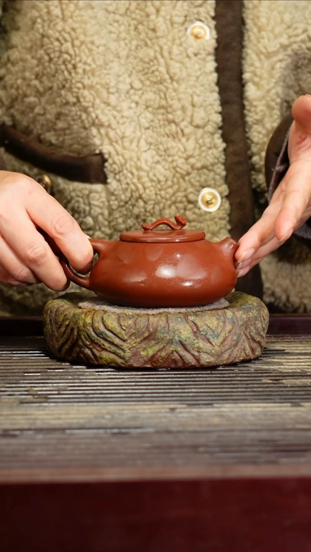 宜兴原矿紫砂壶茶壶宜兴原矿紫砂壶茶壶180C