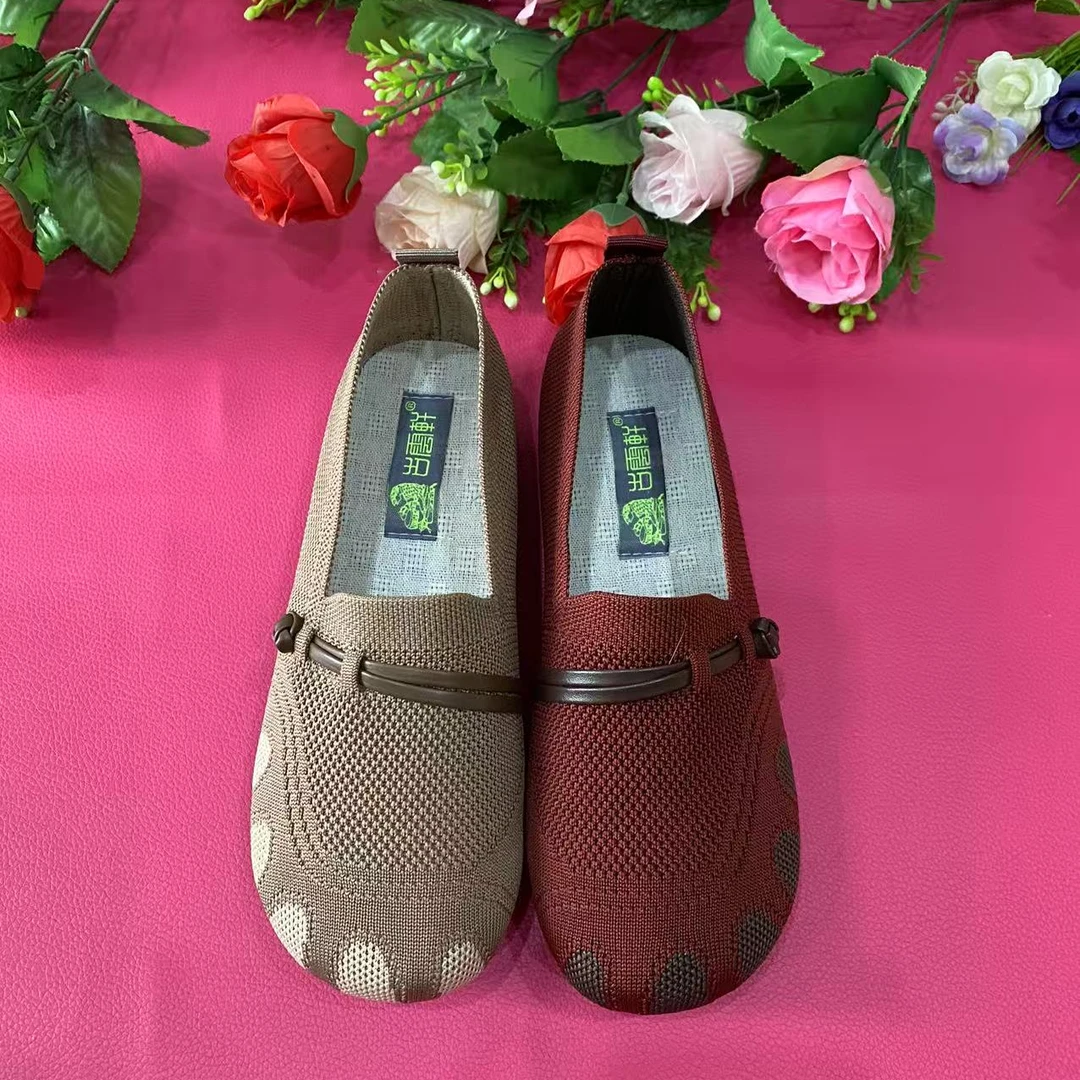 老北京布鞋时尚休闲平底拼色透气极简风一脚蹬舒适软底妈妈鞋