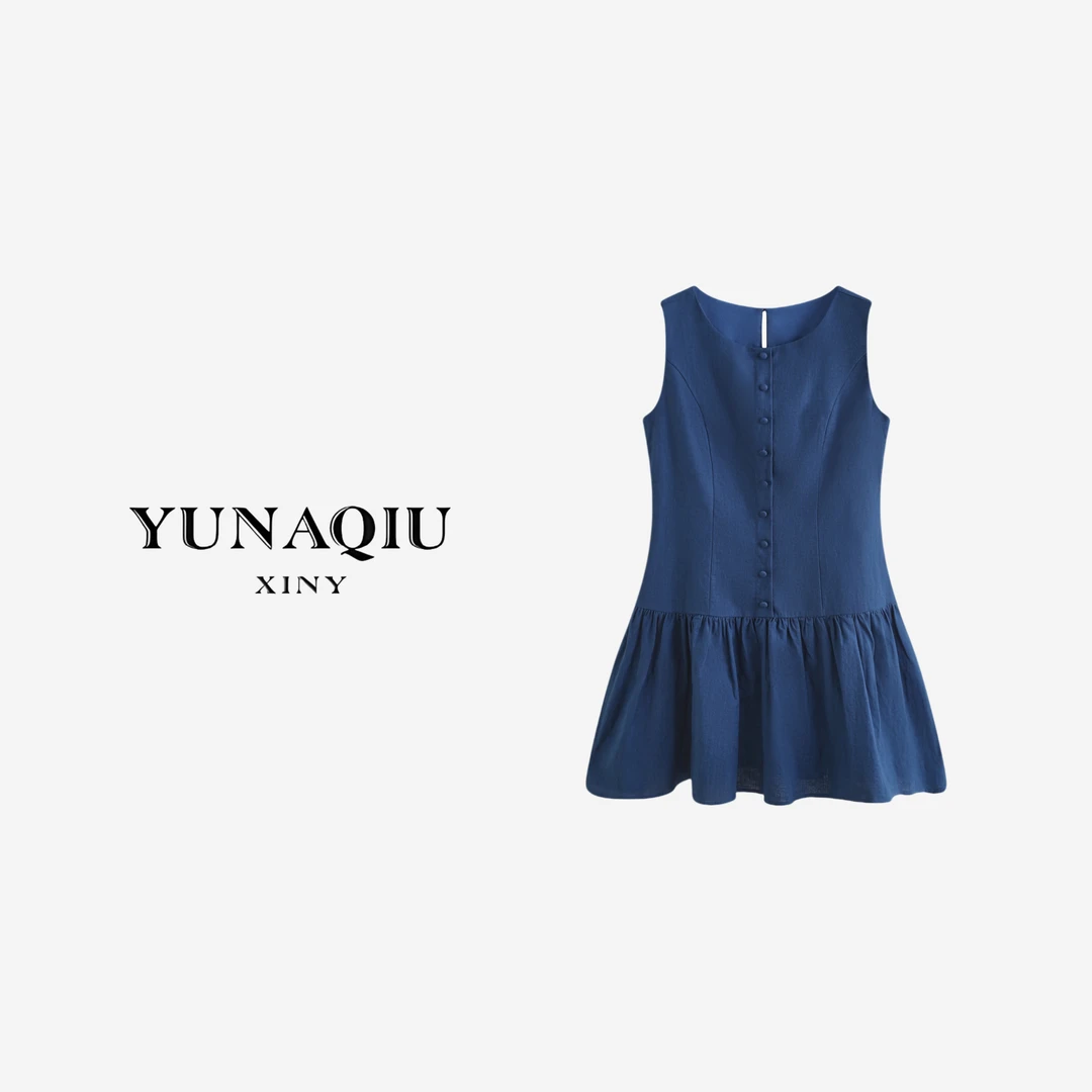 YUNAQIU 老钱显瘦气质休闲时尚圆领无袖连衣裙-9538