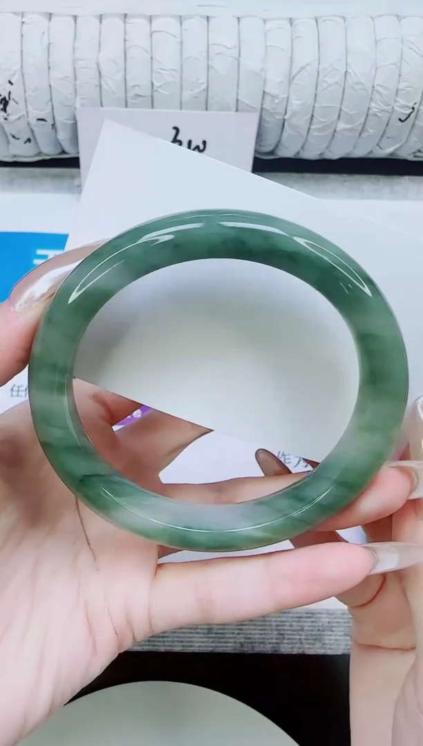 未镶嵌手镯石英质玉107/60