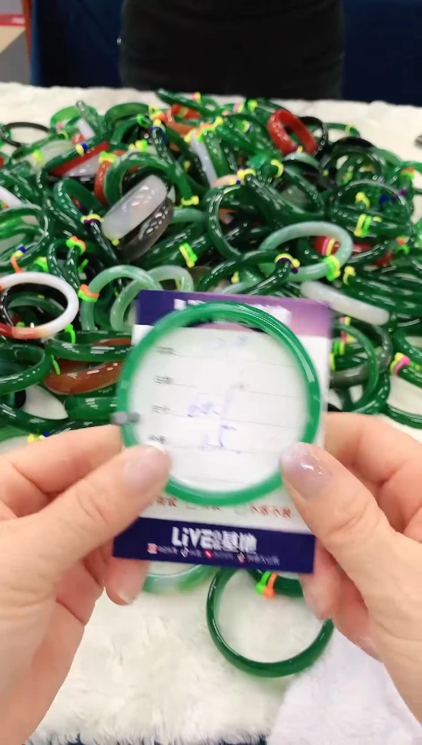 手镯玛瑙/玉髓未镶嵌129