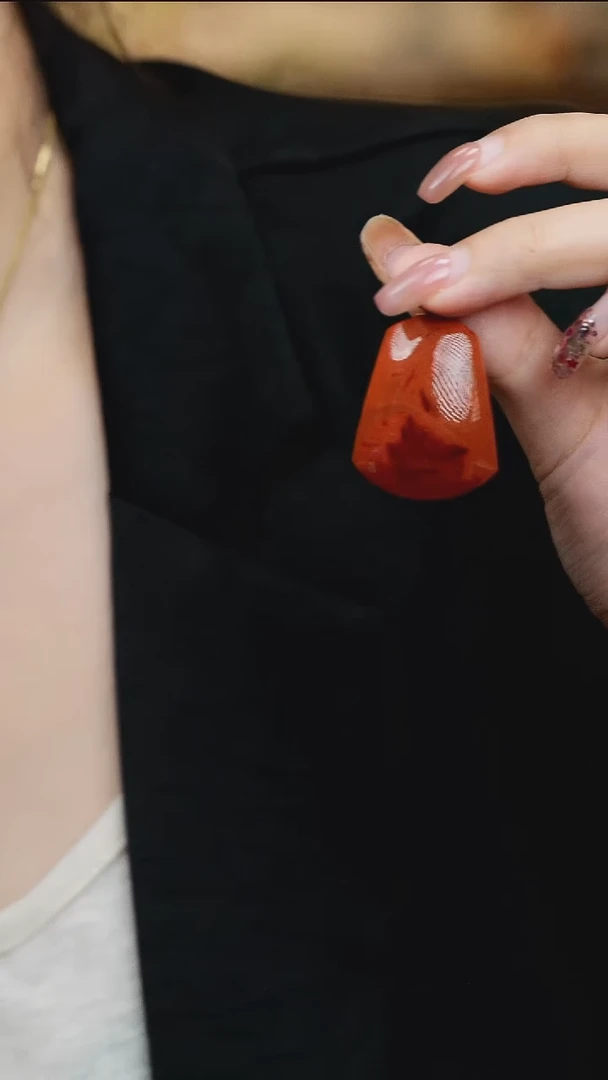 18K金镶嵌吊坠南红玛瑙D-