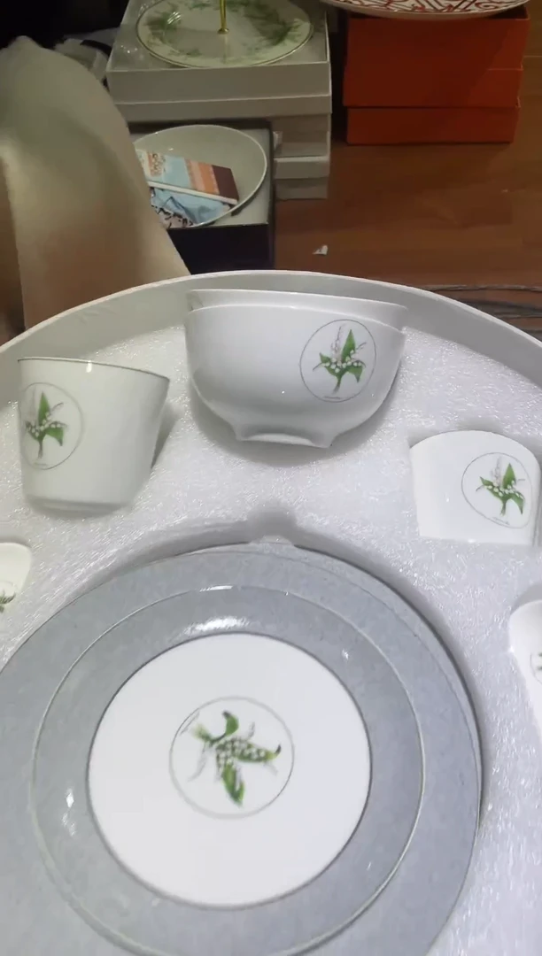 杯鸿辉家品牌瓷器，京东包邮！