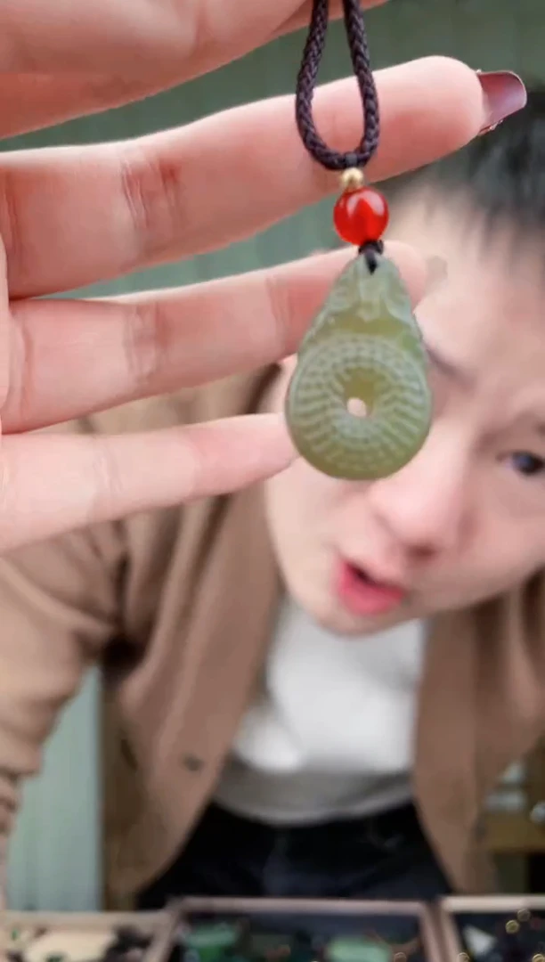 【闪购商品】和田玉挂件未镶嵌拍一发一多样性发货