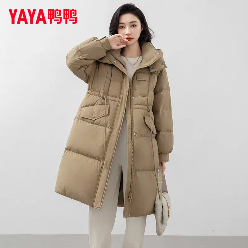 YAYA/鸭鸭连帽加厚长款过膝黑色纯色保暖女羽绒服YE4B600855L