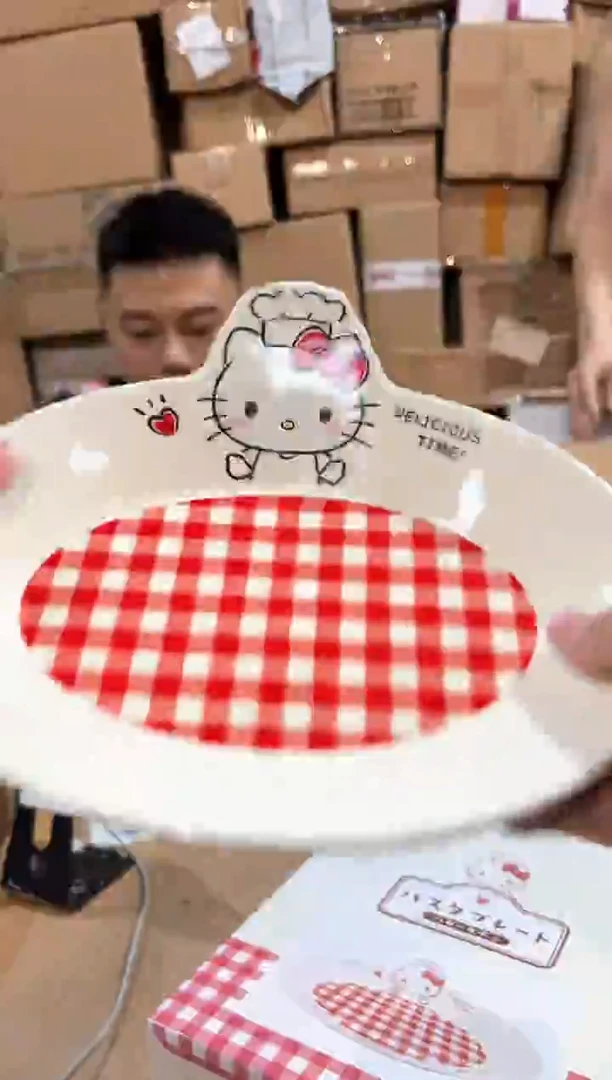 瓷片原盒kt猫红格子餐盘 微瑕