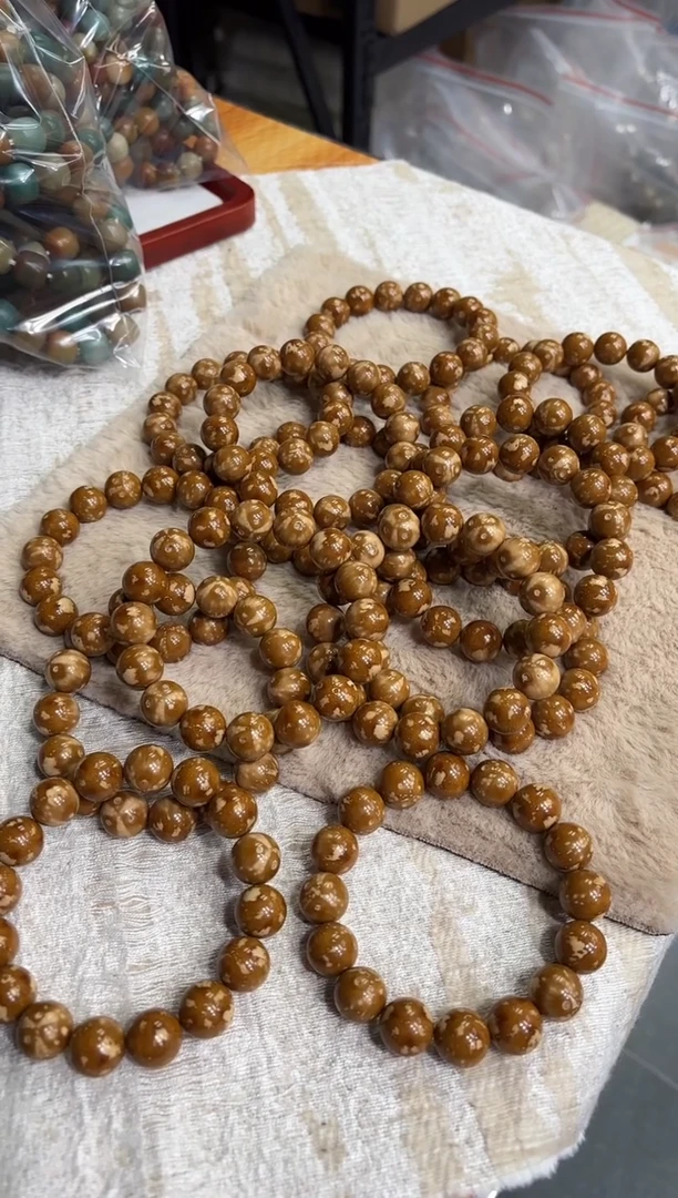 【闪购商品】紫金鼠手串14花皮（216）