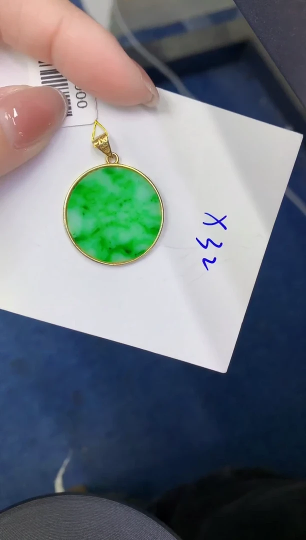 颈饰未镶嵌翡翠缅甸天然翡翠A货