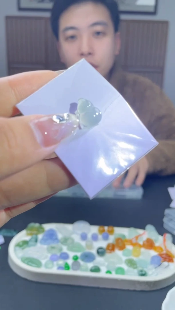 【闪购商品】定制翡翠未镶嵌BBBBBBB6688