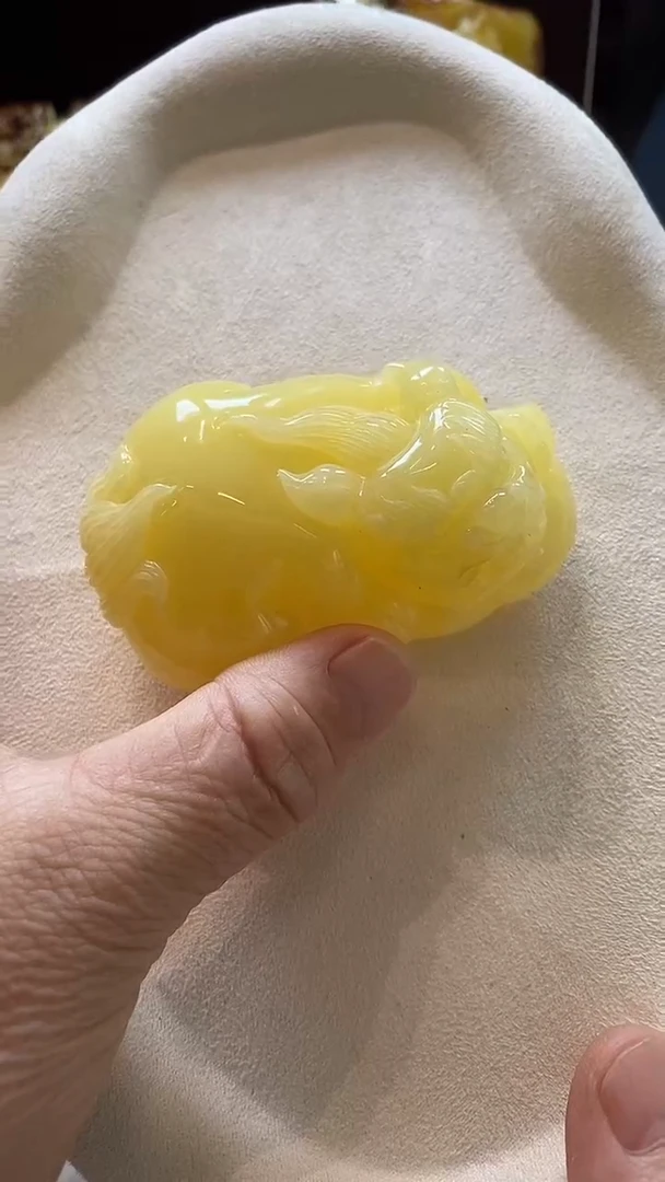琥珀颈饰未镶嵌吊坠