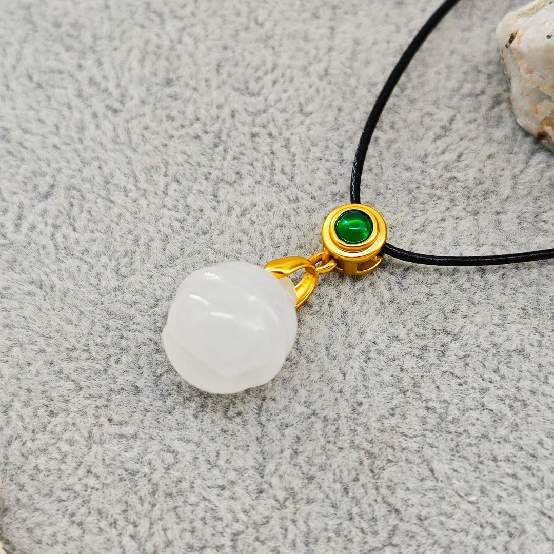 618特惠洁白小铃铛金丝玉吊坠/NYXF-JSYDZ-144（多样性发货）