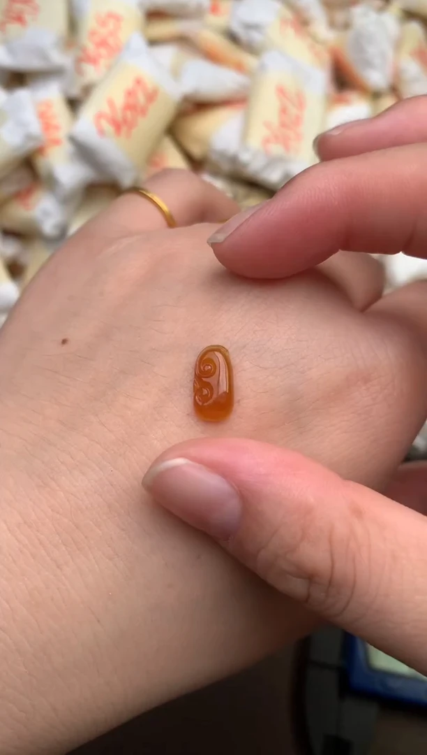 翡翠挂件未镶嵌—