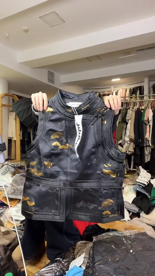 马甲       XL码      115-125斤（福利）