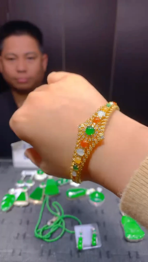 未镶嵌定制翡翠333多样性发货（发其一）