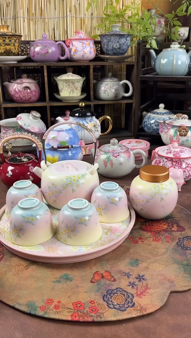 1壶4杯1个茶盘1个茶叶罐