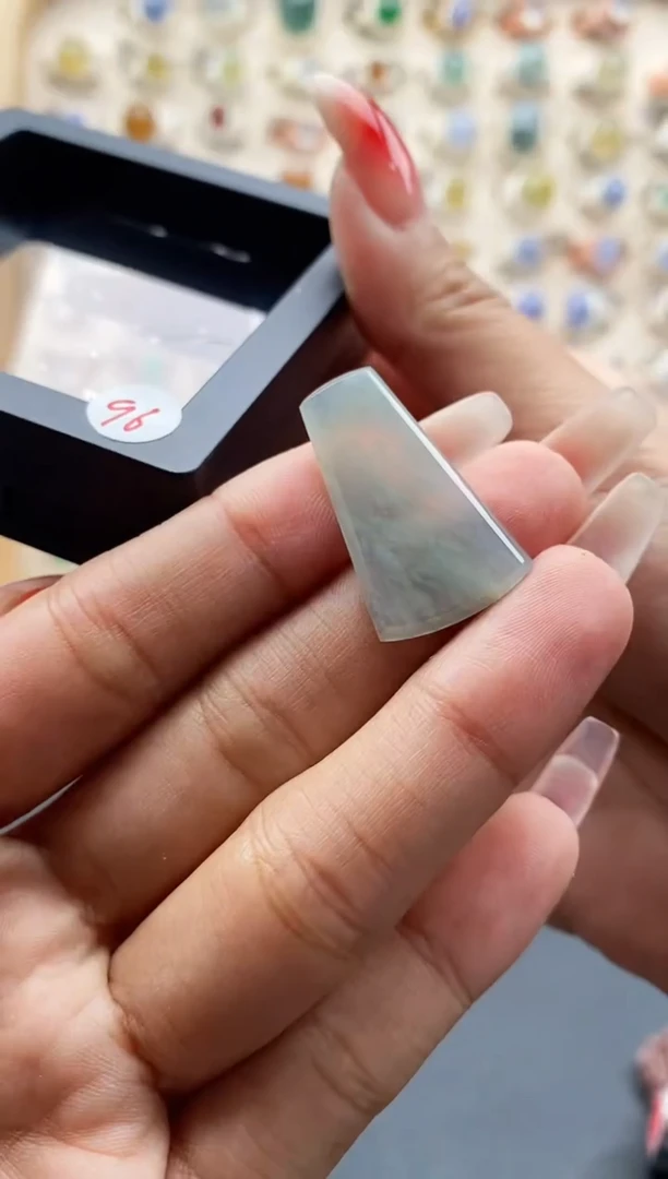 【闪购商品】翡翠裸石未镶嵌缅甸天然A货翡翠