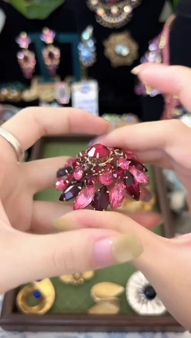 铁合金合成碳硅石429胸针