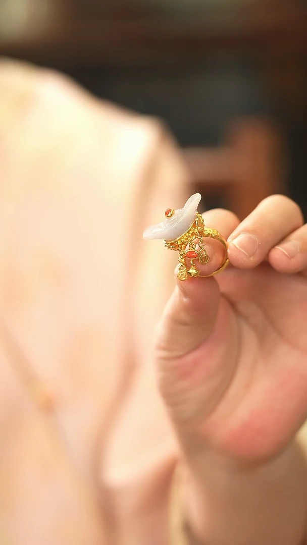 【闪购商品】翡翠戒指银S925镀金镶嵌新款