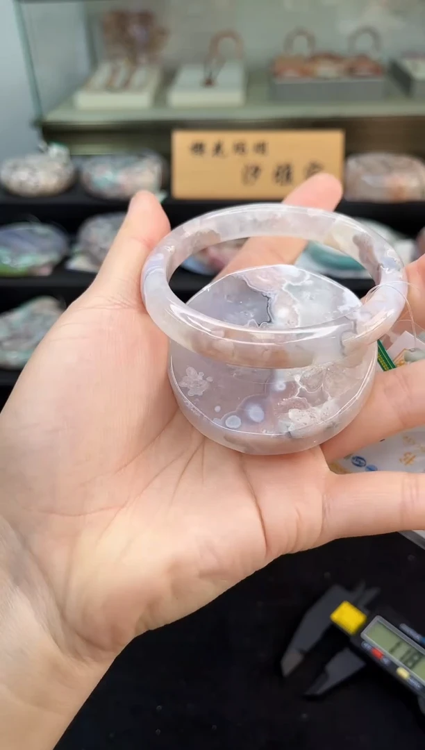 未镶嵌手镯石英质玉60圈口（赠品镯心）3595182
