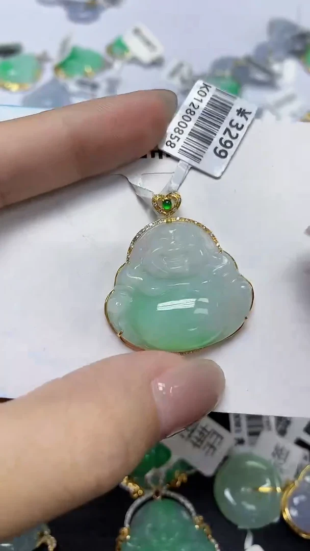 翡翠18K金镶嵌颈饰天然缅甸翡翠A货