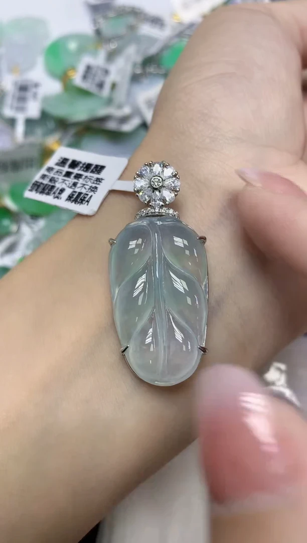 颈饰未镶嵌翡翠天然缅甸翡翠A货多样性发一件