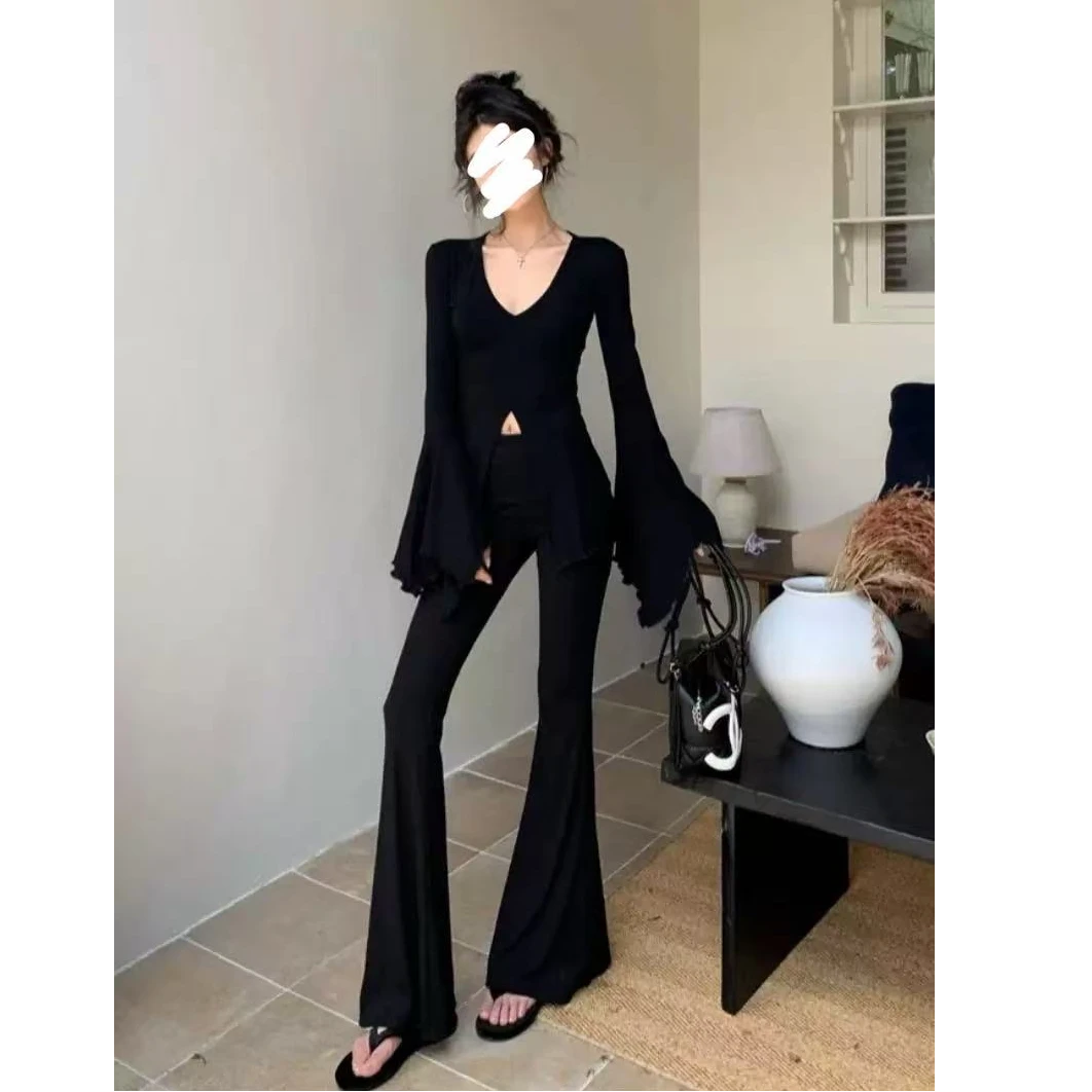 【现货】2025秋美式辣妹风修身显瘦T恤女喇叭袖V领开叉微喇裤子套装