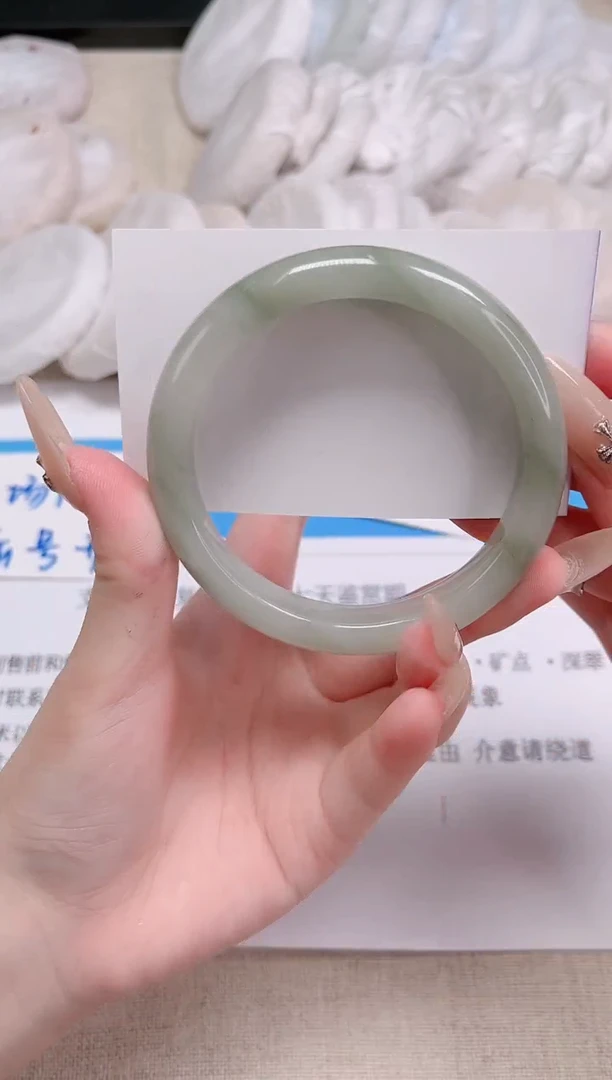 未镶嵌手镯石英质玉138-61